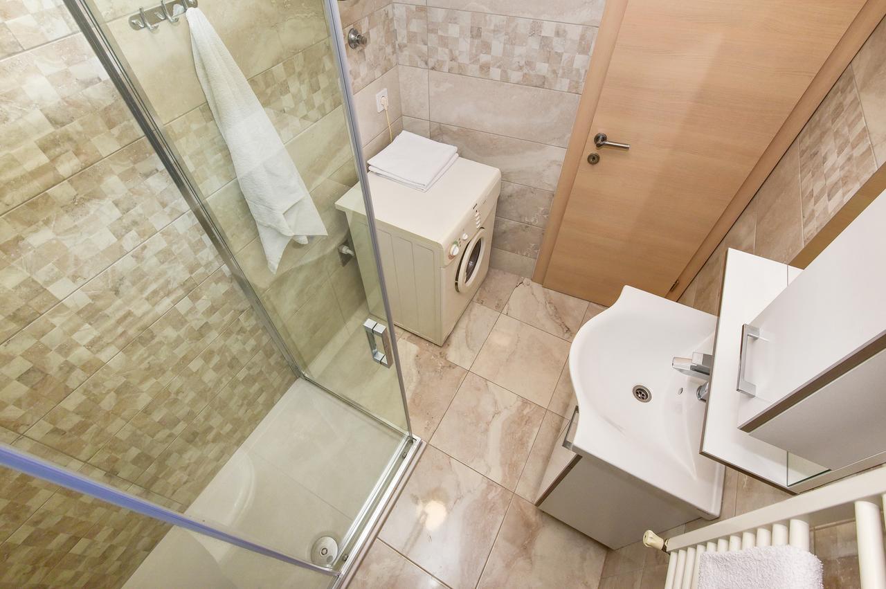 מאקרסקה Apartments Marieta מראה חיצוני תמונה